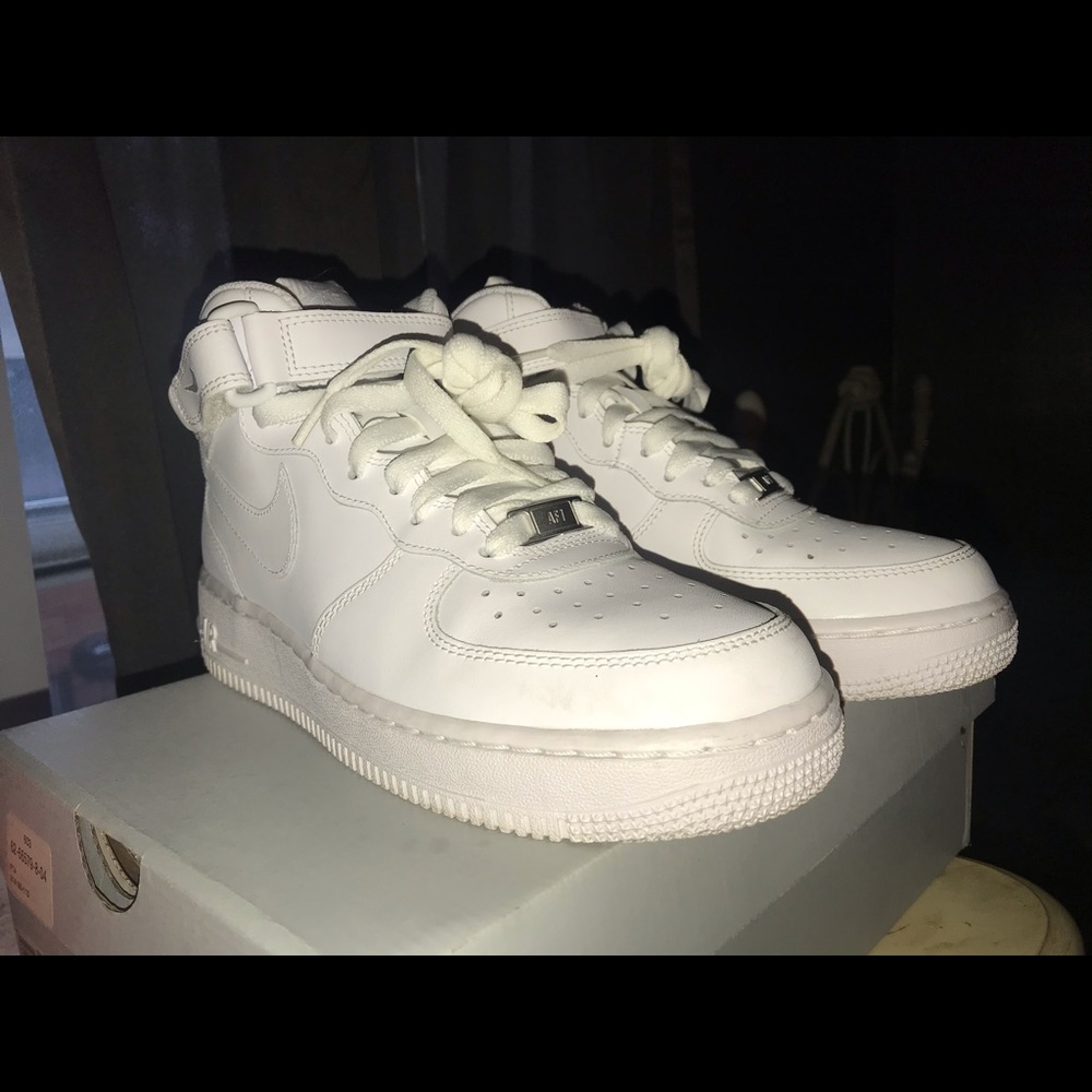 Air Force mids 6.5y